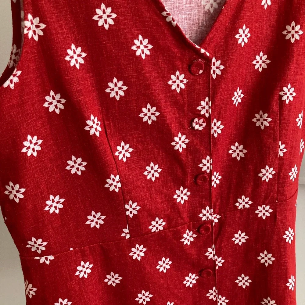 Liz Claiborne Red Floral Button-Up Blouse - Picture 3 of 6
